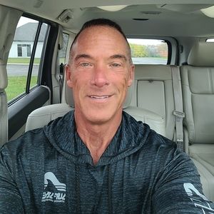 Meet your Posher, Louis